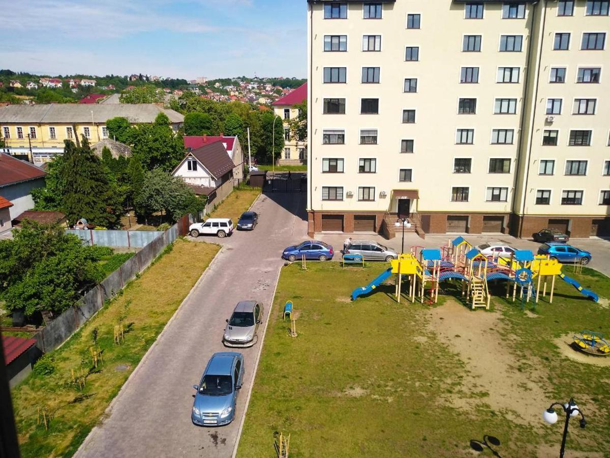 Квартира посуточно в Ужгороде Екстер'єр фото